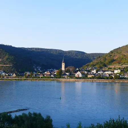 Mit Rheinblick Apartment *