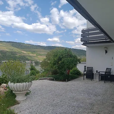 Mit Rheinblick * Oberdiebach